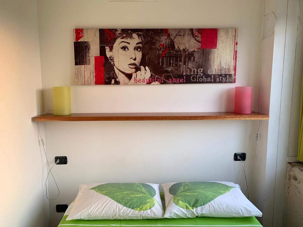 Le Tre Civette Bed & Breakfast เลชเช ภายนอก รูปภาพ