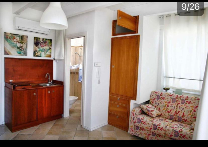 Le Tre Civette Bed & Breakfast เลชเช ภายนอก รูปภาพ