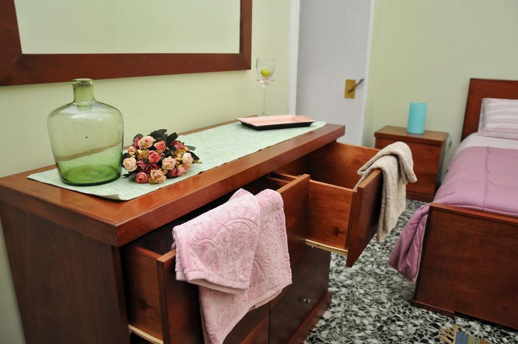 Le Tre Civette Bed & Breakfast เลชเช ภายนอก รูปภาพ