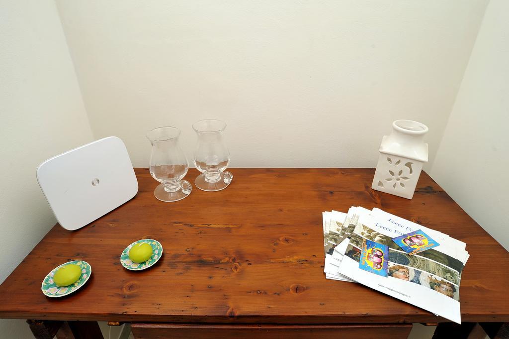 Le Tre Civette Bed & Breakfast เลชเช ภายนอก รูปภาพ
